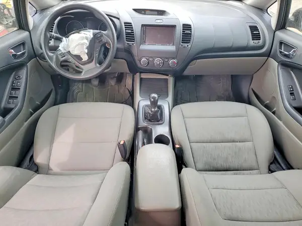KNAFK4A67G5542480 2016 KIA FORTE - Image 8