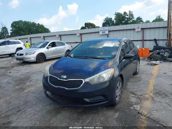 KNAFK4A67G5542527 2016 KIA FORTE - Image 2