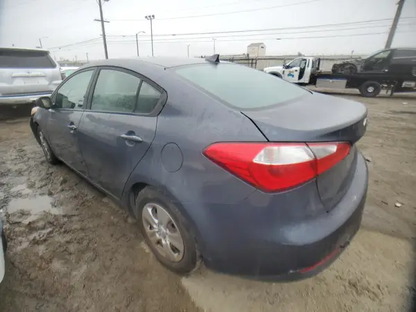 KNAFK4A67G5549901 2016 KIA FORTE - Image 2