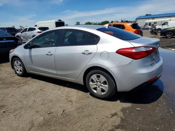 KNAFK4A67G5550062 2016 KIA FORTE - Image 2