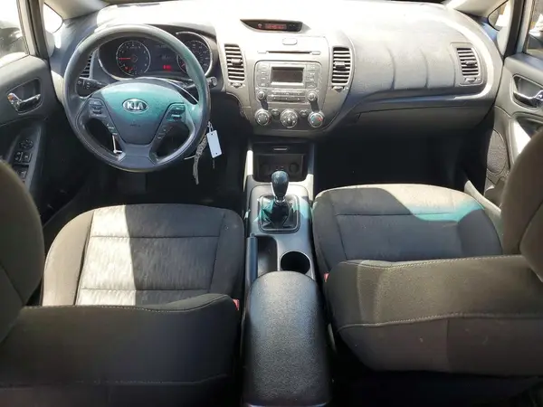 KNAFK4A67G5550062 2016 KIA FORTE - Image 8