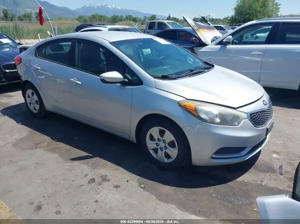 KNAFK4A67G5551423 2016 KIA FORTE - Image 1