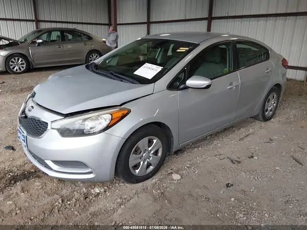 KNAFK4A67G5559022 2016 KIA FORTE - Image 2