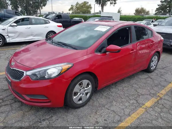 KNAFK4A67G5559621 2016 KIA FORTE - Image 2