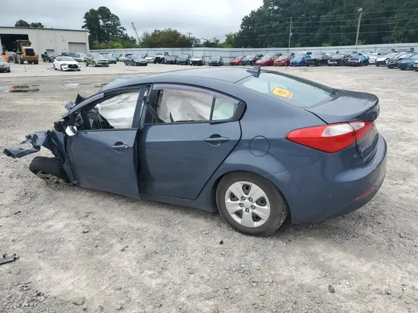 KNAFK4A67G5562308 2016 KIA FORTE - Image 2