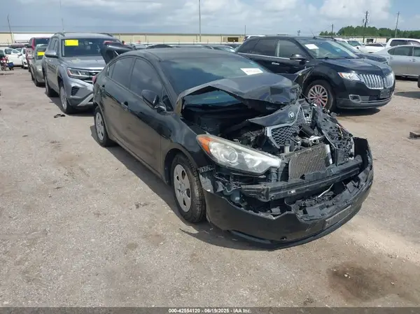 KNAFK4A67G5563037 2016 KIA FORTE - Image 1