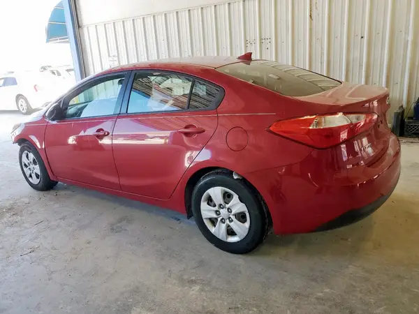 KNAFK4A67G5563555 2016 KIA FORTE - Image 2