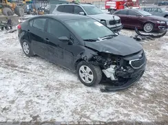 KNAFK4A67G5569176 2016 KIA FORTE