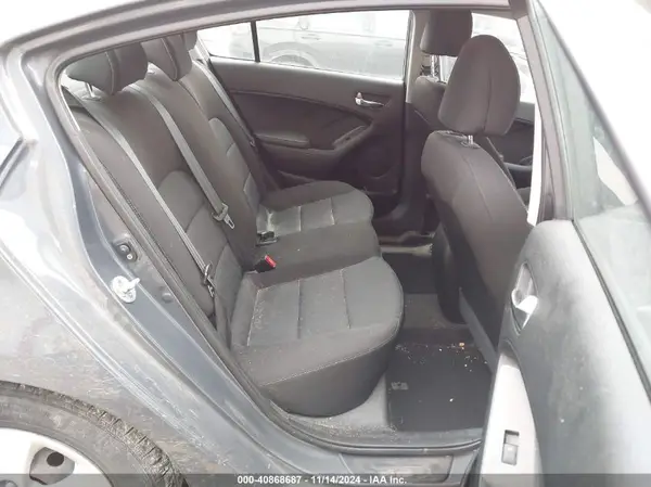 KNAFK4A67G5571199 2016 KIA FORTE - Image 8