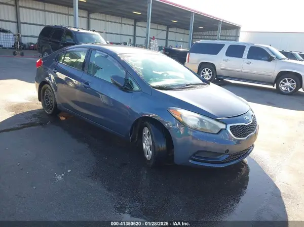 KNAFK4A67G5572000 2016 KIA FORTE - Image 1