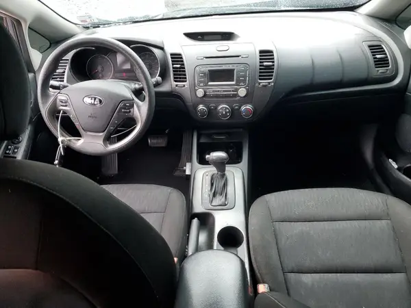 KNAFK4A67G5572465 2016 KIA FORTE - Image 8