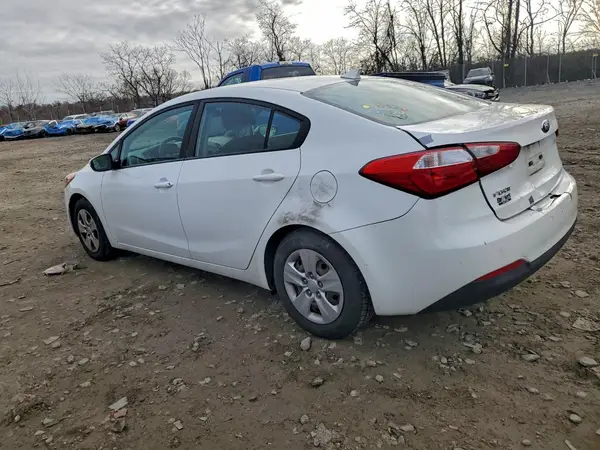 KNAFK4A67G5573096 2016 KIA FORTE - Image 2