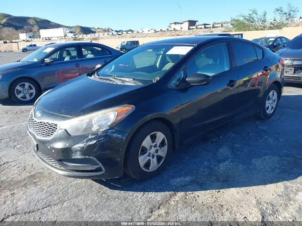 KNAFK4A67G5579206 2016 KIA FORTE - Image 2