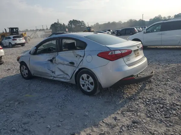 KNAFK4A67G5589816 2016 KIA FORTE - Image 2