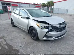 KNAFK4A67G5594935 2016 KIA FORTE