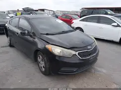 KNAFK4A67G5606484 2016 KIA FORTE
