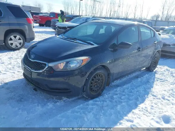 KNAFK4A67G5607103 2016 KIA FORTE - Image 2