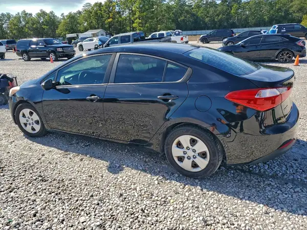 KNAFK4A67G5607179 2016 KIA FORTE - Image 2