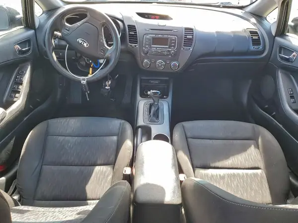 KNAFK4A67G5607179 2016 KIA FORTE - Image 8
