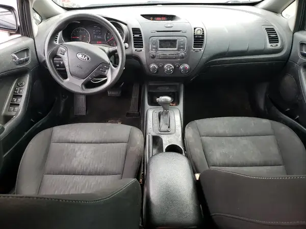 KNAFK4A67G5610275 2016 KIA FORTE - Image 8