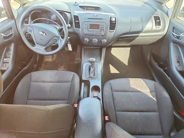 KNAFK4A67G5610583 2016 KIA FORTE - Image 8