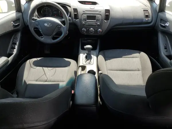 KNAFK4A67G5611376 2016 KIA FORTE - Image 8