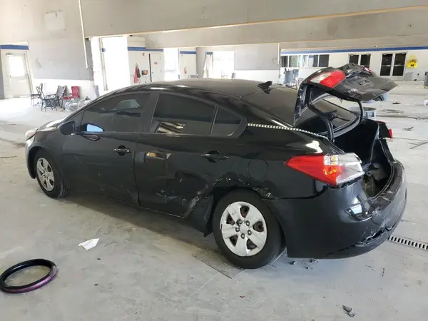 KNAFK4A67G5611877 2016 KIA FORTE - Image 2
