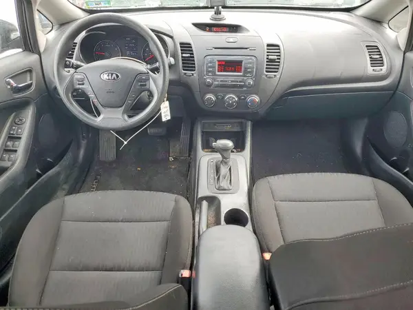 KNAFK4A67G5611992 2016 KIA FORTE - Image 8
