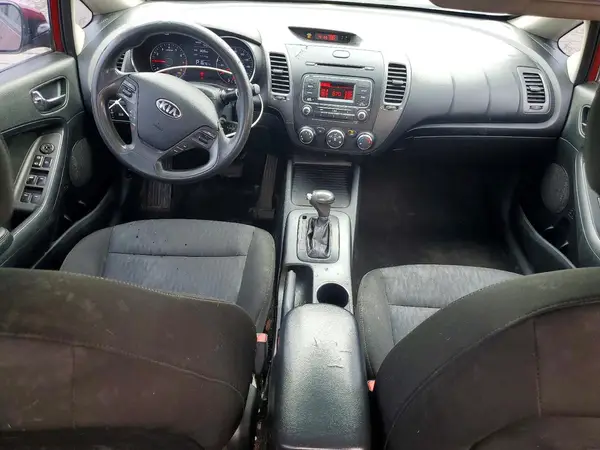 KNAFK4A67G5612432 2016 KIA FORTE - Image 8