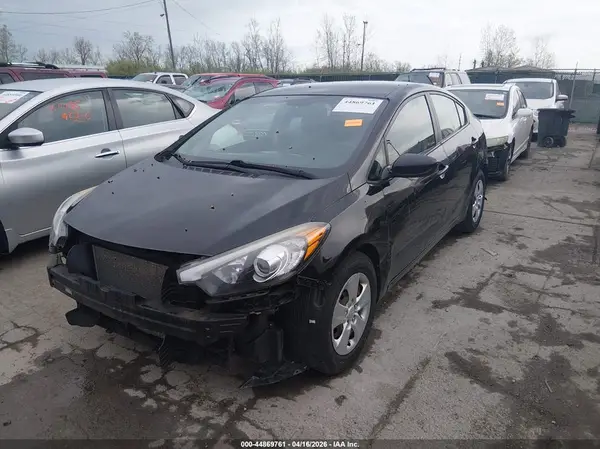 KNAFK4A67G5613046 2016 KIA FORTE - Image 2