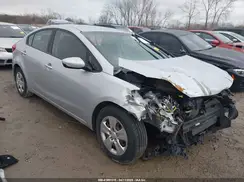 KNAFK4A67G5613516 2016 KIA FORTE