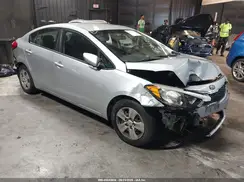 KNAFK4A67G5613628 2016 KIA FORTE