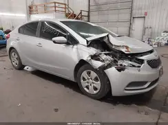KNAFK4A67G5615184 2016 KIA FORTE