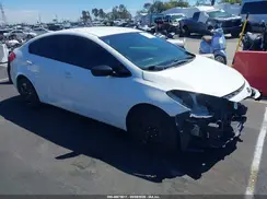 KNAFK4A67G5615766 2016 KIA FORTE