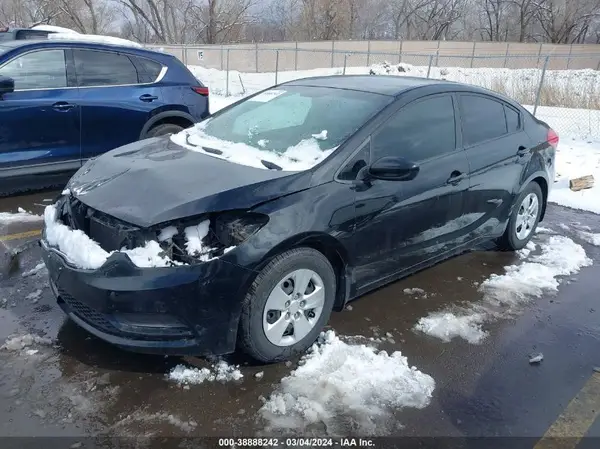 KNAFK4A67G5615914 2016 KIA FORTE - Image 2