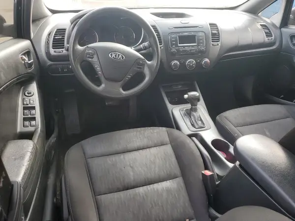 KNAFK4A67G5617064 2016 KIA FORTE - Image 8