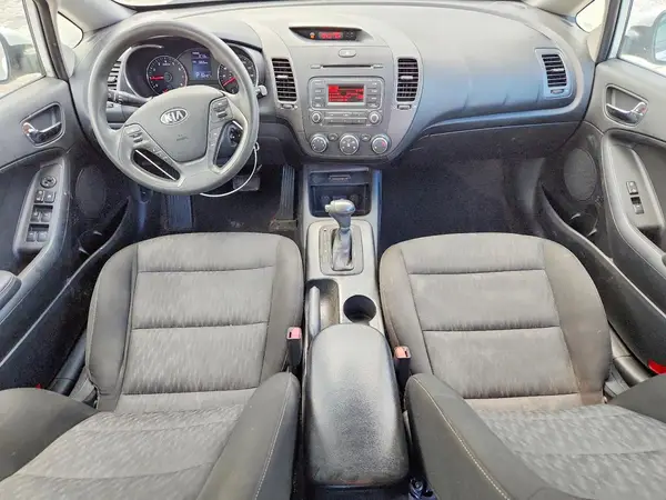 KNAFK4A67G5619834 2016 KIA FORTE - Image 8