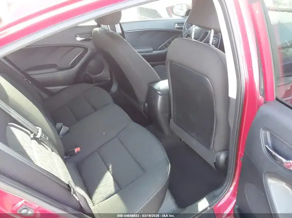 KNAFK4A68G5461276 2016 KIA FORTE - Image 8