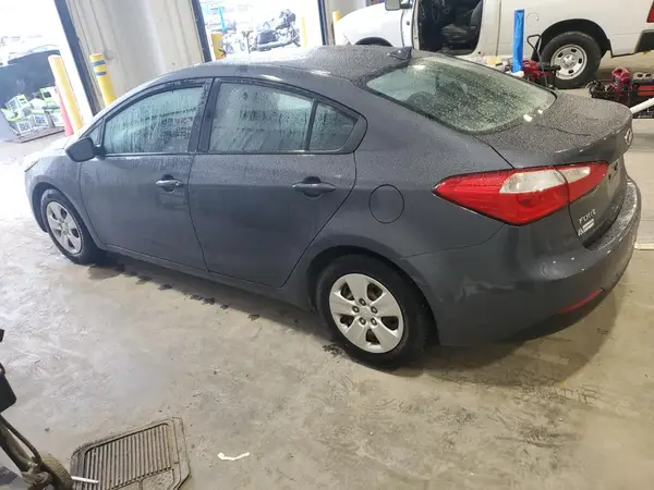 KNAFK4A68G5470012 2016 KIA FORTE - Image 2