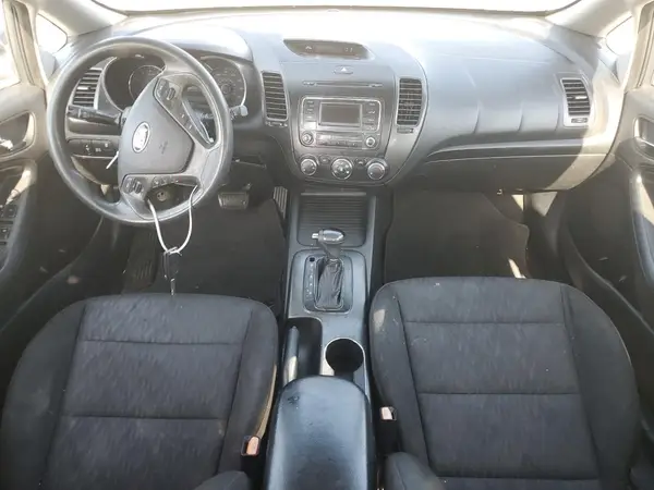 KNAFK4A68G5475422 2016 KIA FORTE - Image 8