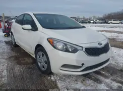 KNAFK4A68G5476571 2016 KIA FORTE