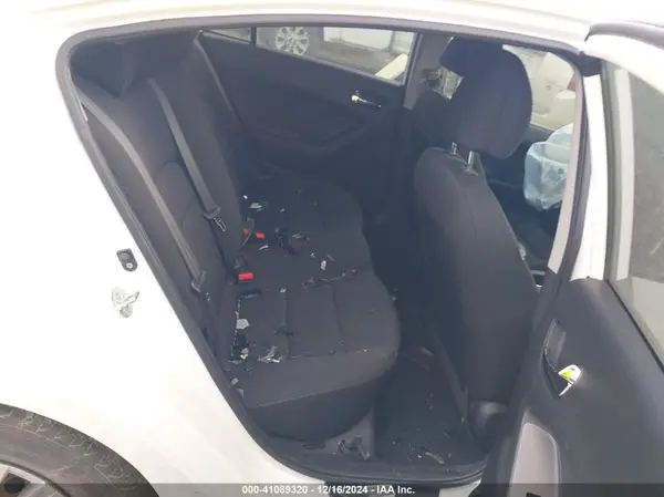 KNAFK4A68G5484640 2016 KIA FORTE - Image 8