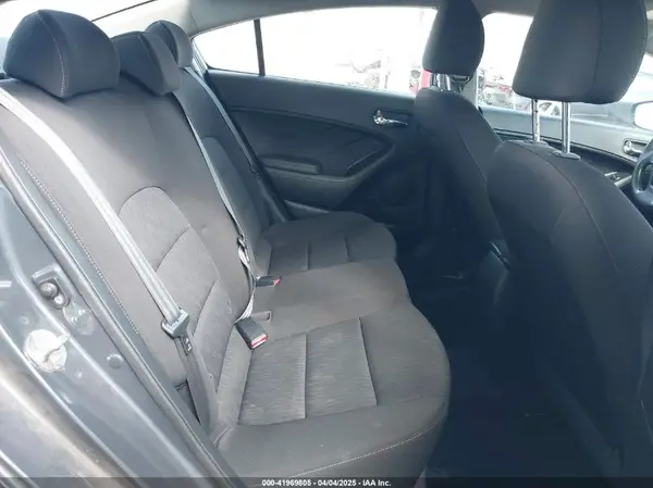 KNAFK4A68G5495296 2016 KIA FORTE - Image 8