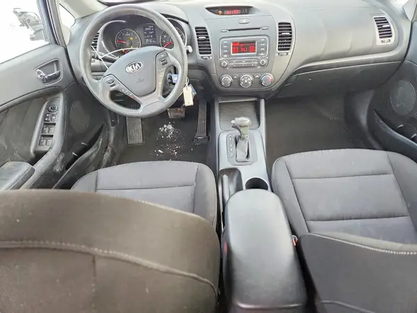KNAFK4A68G5496447 2016 KIA FORTE - Image 8