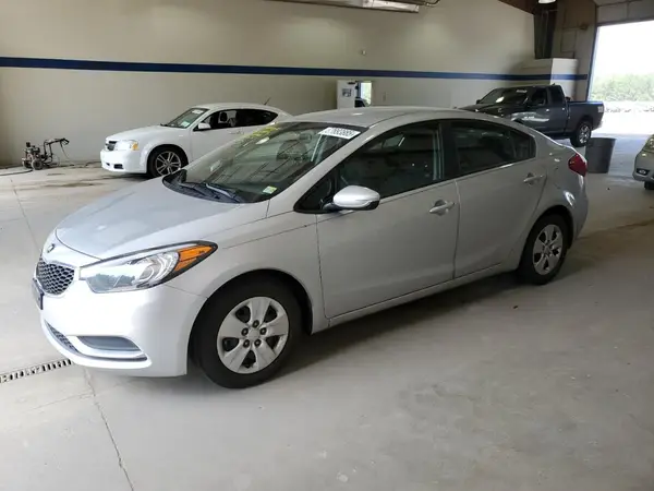 KNAFK4A68G5512517 2016 KIA FORTE - Image 1