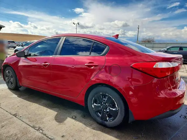 KNAFK4A68G5513070 2016 KIA FORTE - Image 2