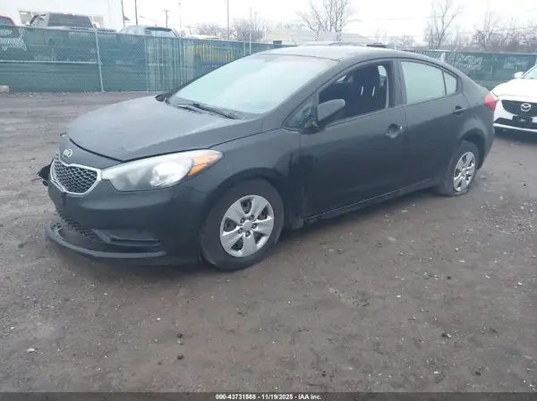 KNAFK4A68G5520097 2016 KIA FORTE - Image 2