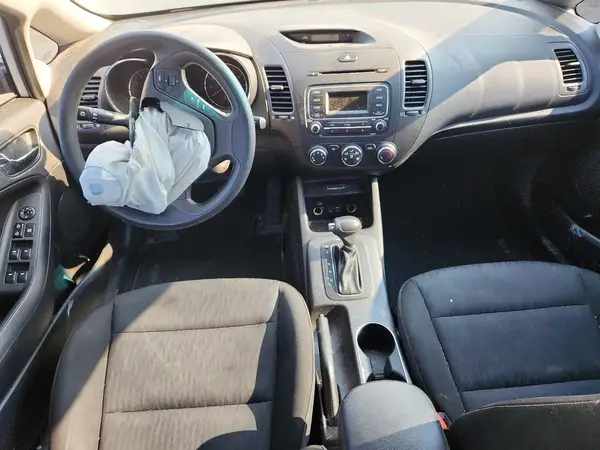 KNAFK4A68G5533965 2016 KIA FORTE - Image 8