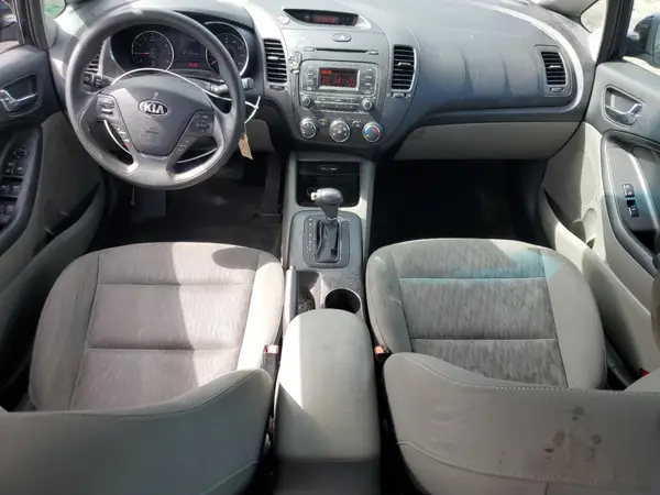 KNAFK4A68G5540169 2016 KIA FORTE - Image 8