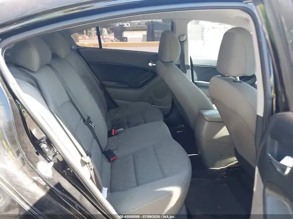 KNAFK4A68G5550605 2016 KIA FORTE - Image 8